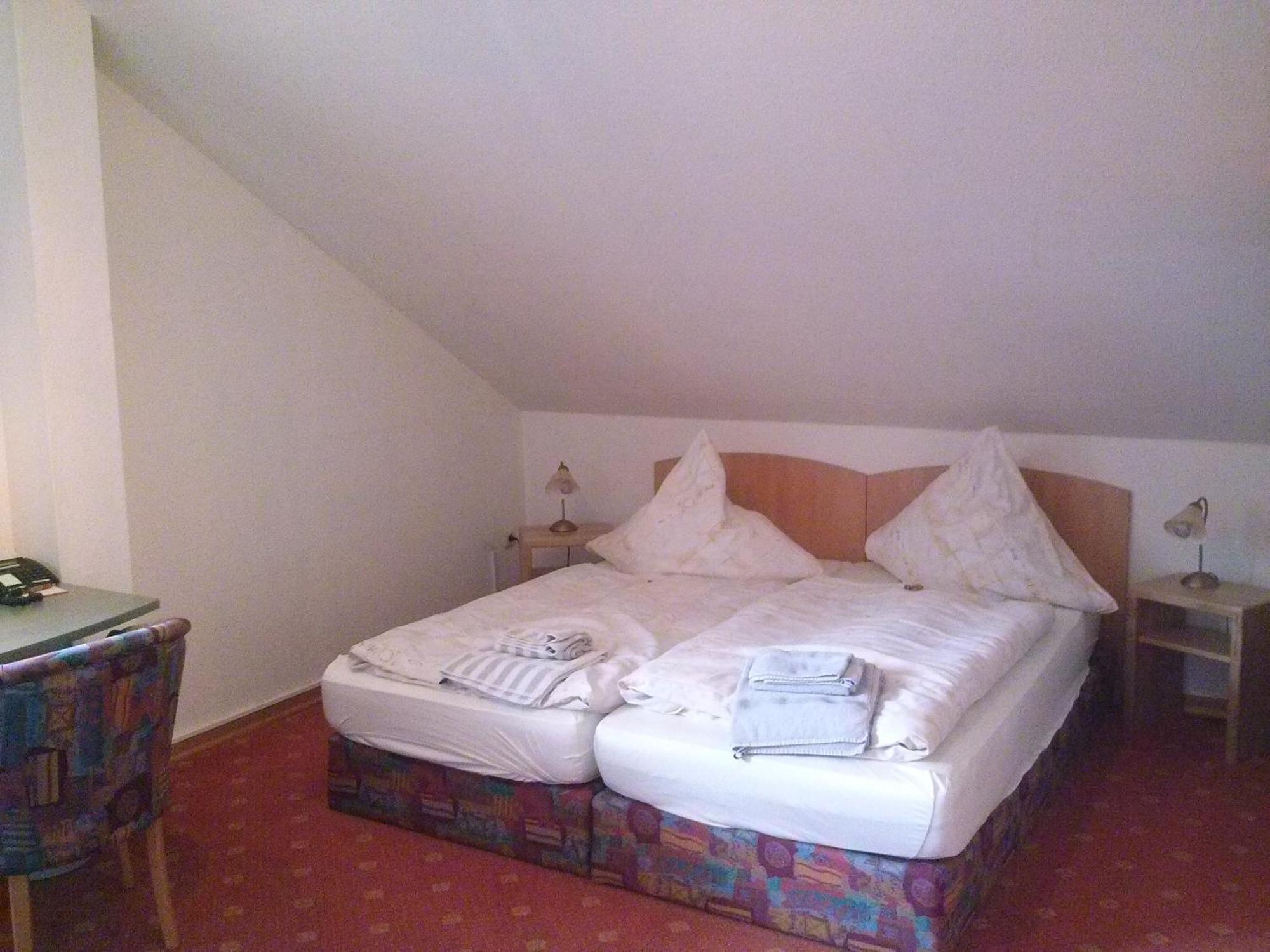 Hotel Garni Am Bowenberg Niederzissen Room photo